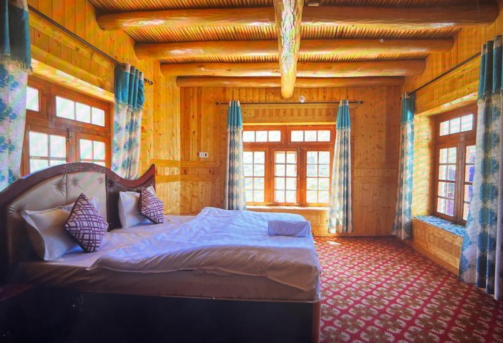 Guru View Home Stay Padam Eksteriør billede